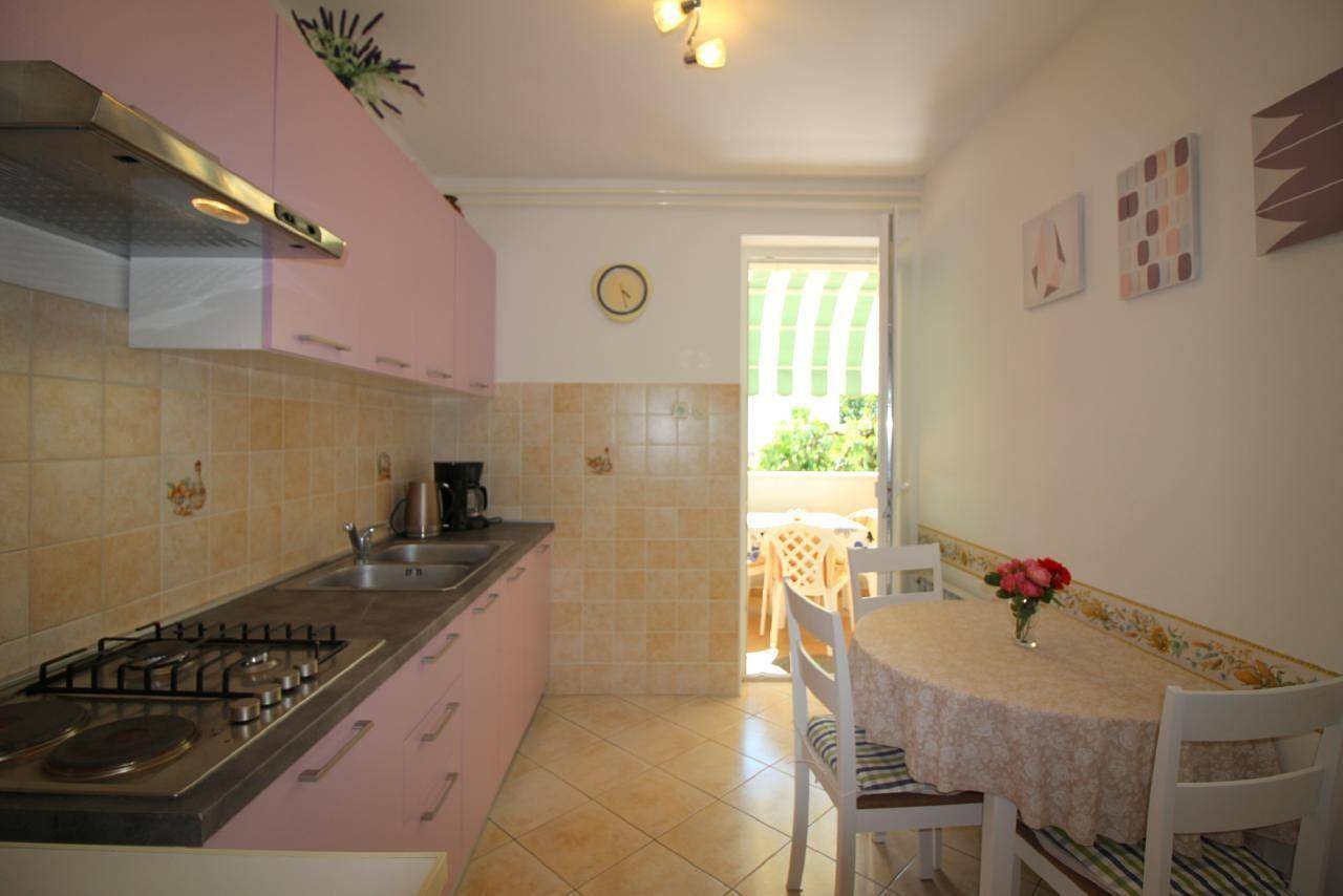 Ganze Ferienwohnung, Wohnung Radojka mit Terrasse, nahe Porec Altstadt in Poreč, Porec und Umgebung