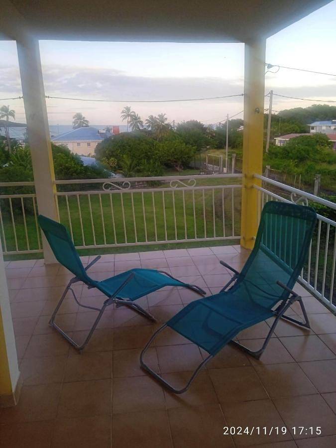 Location de vacances pour 6 personnes, avec jardin et vue dans Pointe Faula - 2