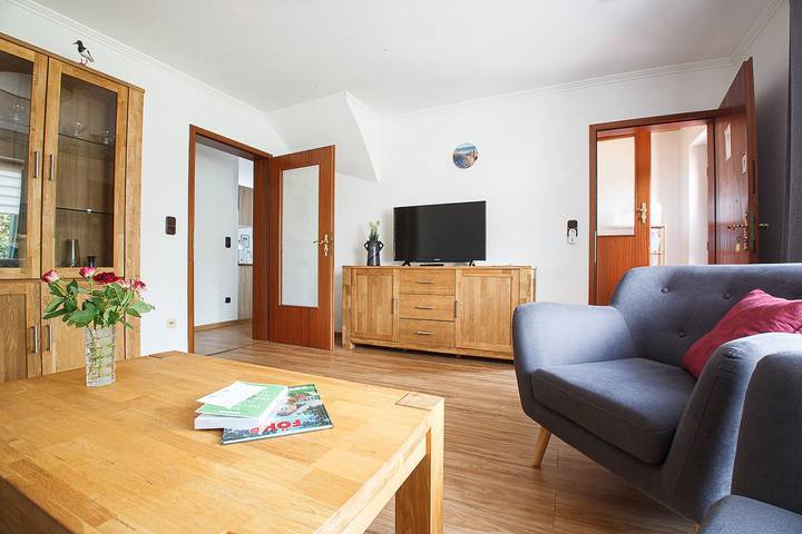 Ferienwohnung für 4 Personen, mit Terrasse und Garten in Midlum - 3