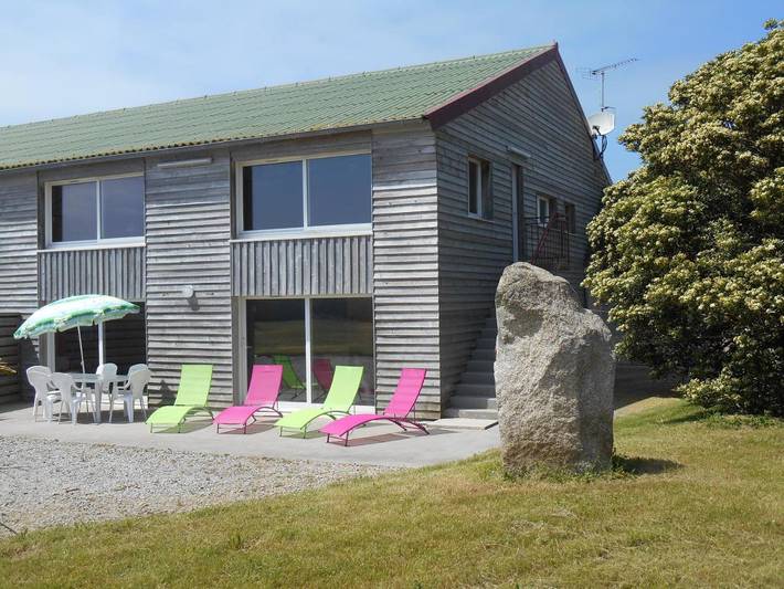 Location de vacances pour 6 personnes, avec Terrasse ainsi que Jardin et Vue dans Plage de Porspaul