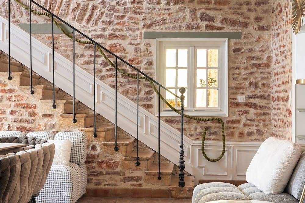 L'académie, Propriété 5 étoiles 420m² 15 Pers Evènement, Soirée Résidence in Leynes, Mâcon und Umgebung