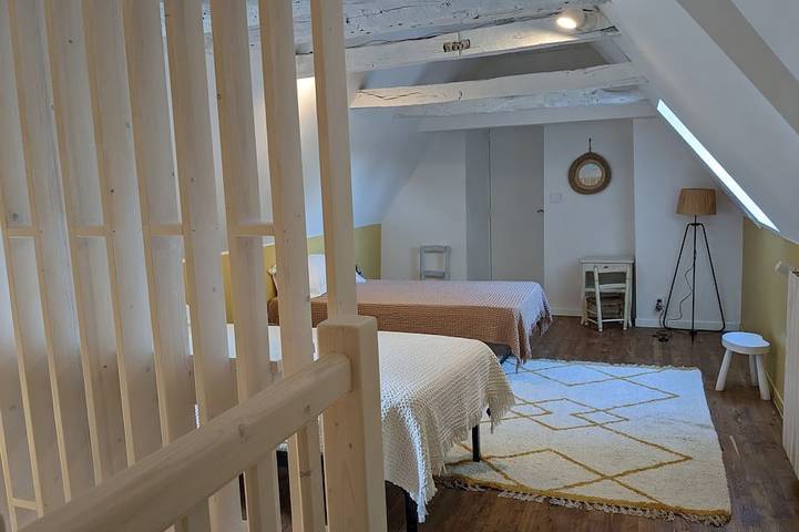 Gîte pour 6 personnes, avec piscine et jacuzzi à Reilhaguet - 4