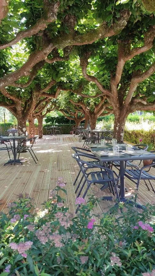 Hôtel pour 3 personnes, avec terrasse et jardin - 1