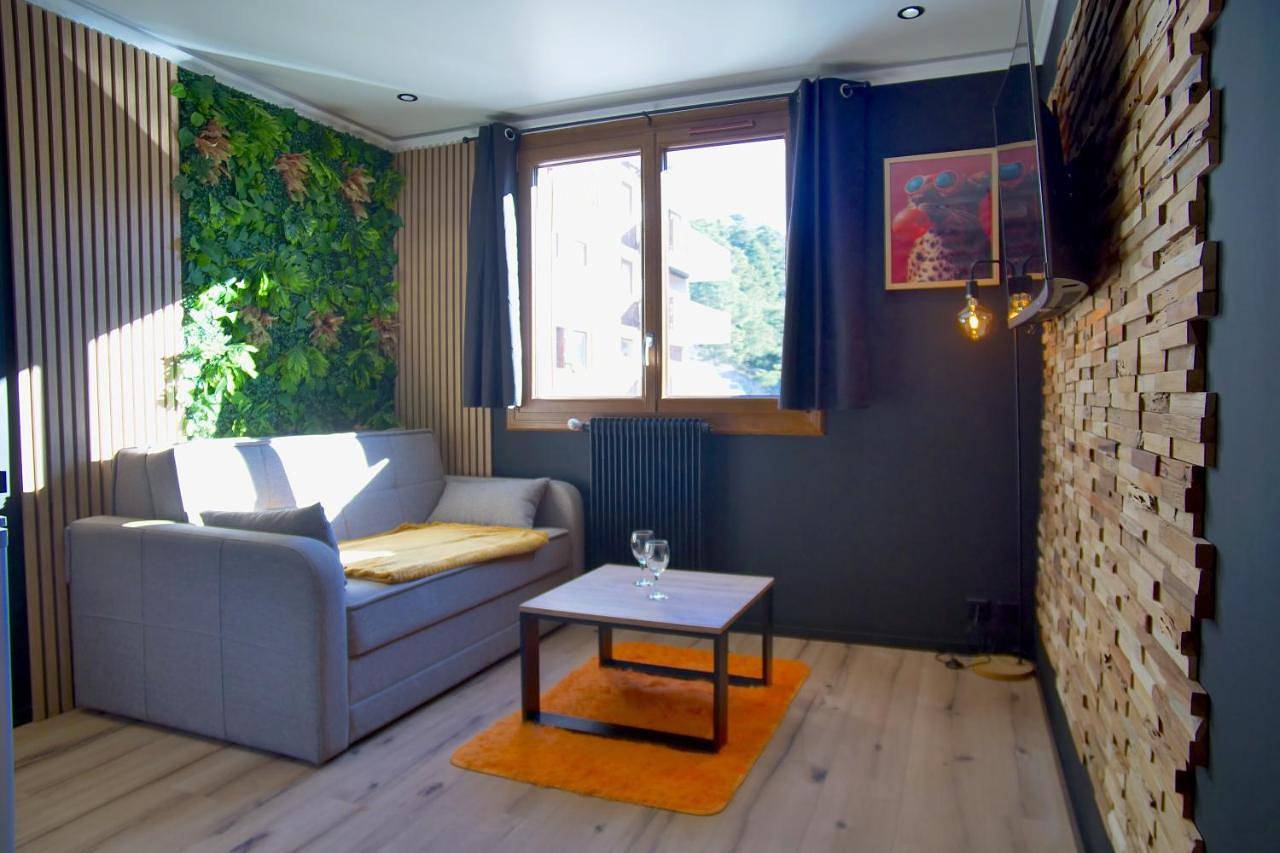 Appartement entier, Le Cube Alpin - Cosy Studio - Vue Montagne - Gréolières les Neiges in Gréolières les Neiges, Gréolières