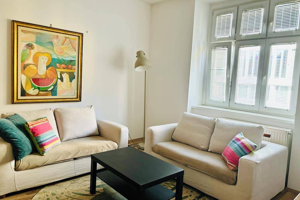 Ganze Wohnung, Smack in the Heart of Old Town Bratislava - 2 bedrooms - sleeps 5  in Bratislava, Bratislava und Umgebung