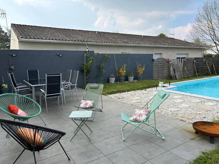 Casa de vacaciones para 6 personas, con jardín además de terraza y piscina - 1