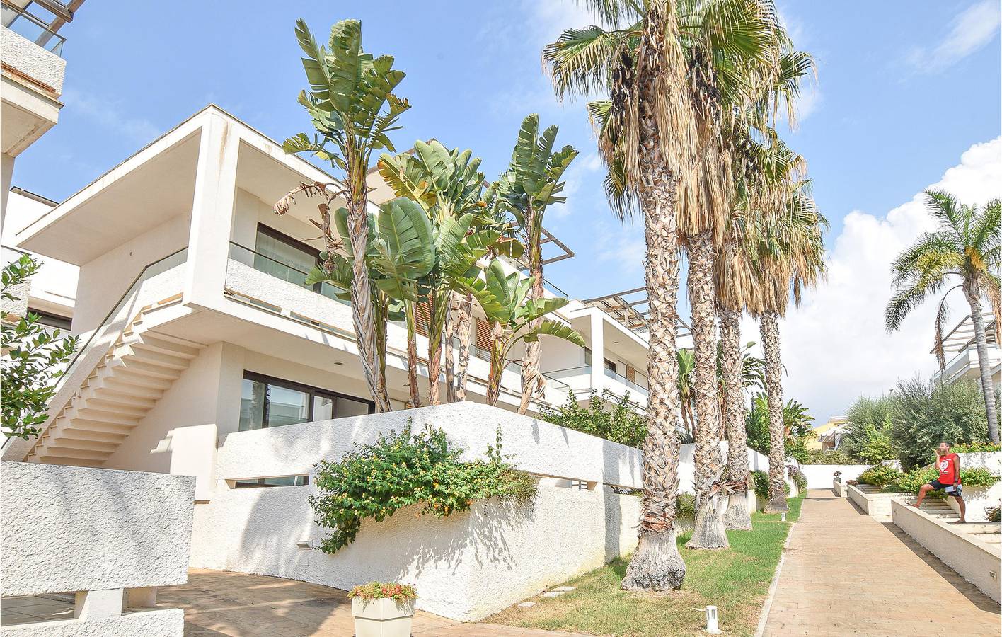 Apartamento con vistas al mar, piscina y aparcamiento in Marina di Ragusa, Provincia de Ragusa