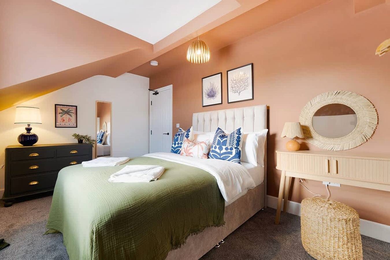 Entire apartment, Central Hartlepool 2Br Retreat  Sleeps 3 by Stay With Us in Hartlepool