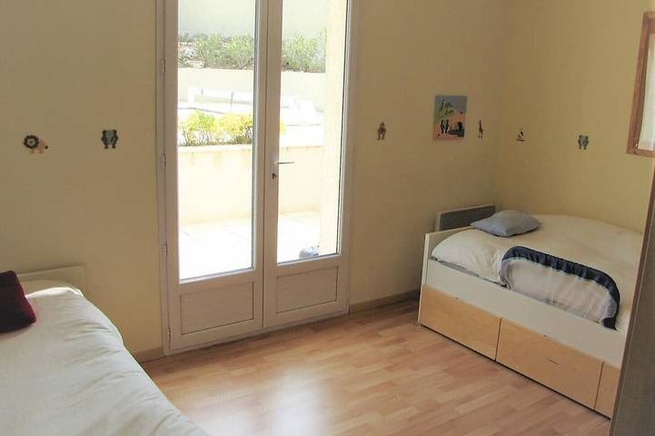 Location de vacances pour 10 personnes, avec jardin à Villeneuve-lès-Avignon - 3