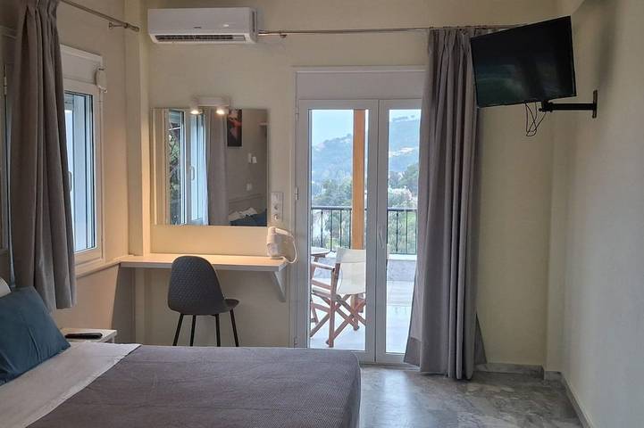 Appartement entier, Villa kavourakia studio with sea view in Sporades