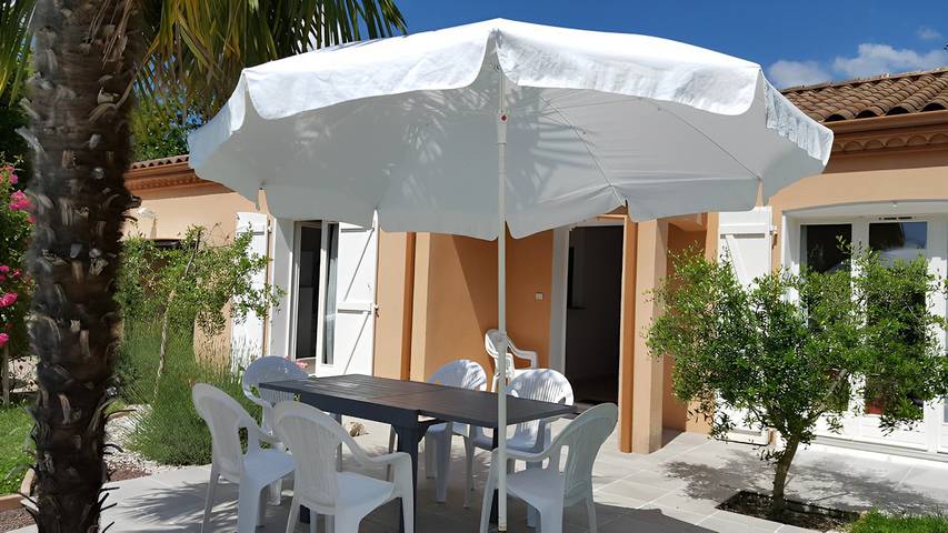 Gîte pour 5 personnes, avec jardin ainsi que terrasse et piscine dans le Tarn - 2