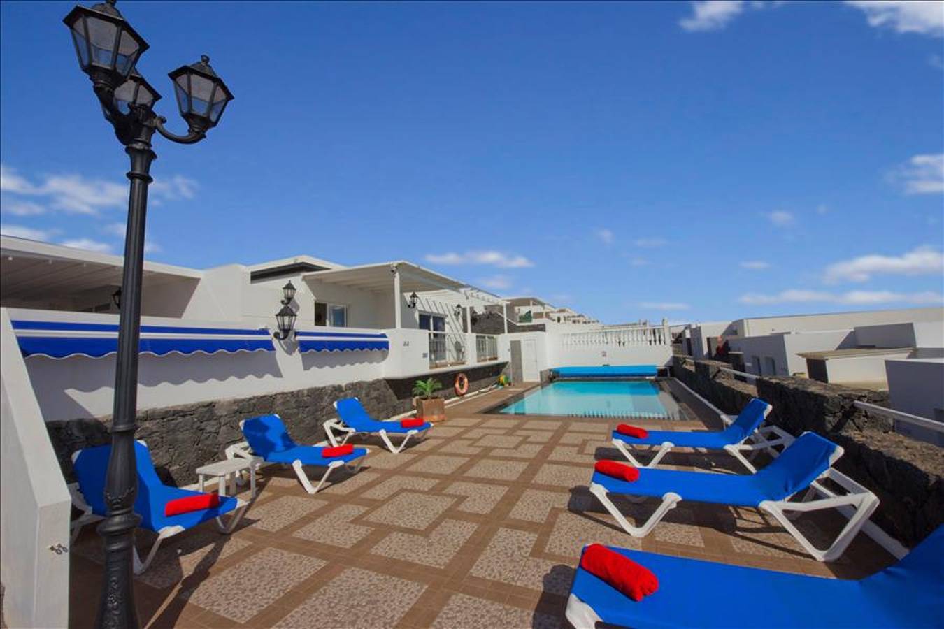 Seaview Lanzarote Villa | 3 bedrooms | Villa Okie | Great pool area in Puerto del Carmen, Tías
