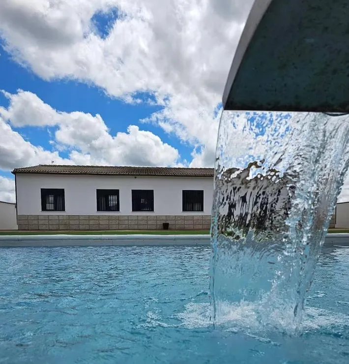 Chalet para 10 personas, con piscina y jardín - 1