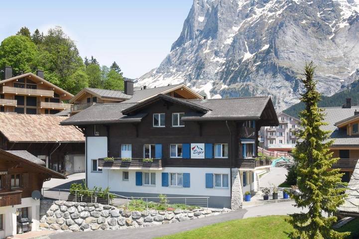Apartahotel para 3 personas, con sauna además de jacuzzi y balcón, Se admiten mascotas en Suiza