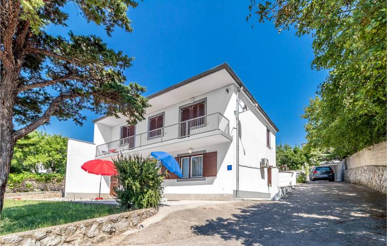 Ganze Ferienwohnung, Apartment mit Meerblick in Klenovica, mit Terrasse und WLAN – nur wenige Schritte vom Stadtzentrum entfernt in Klenovica, Primorje-Gorski Kotar
