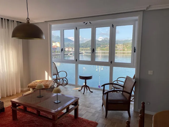 Apartamento de vacaciones para 6 personas, con vistas además de balcón y vistas al lago - 1