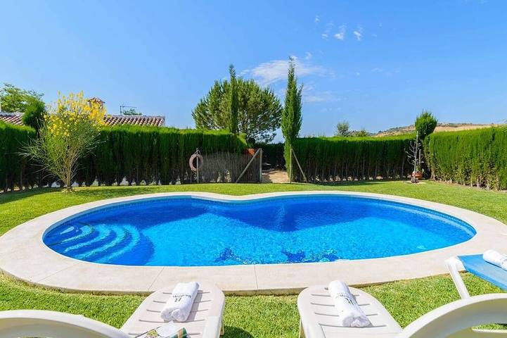 Villa for 6 people, with garden - 1