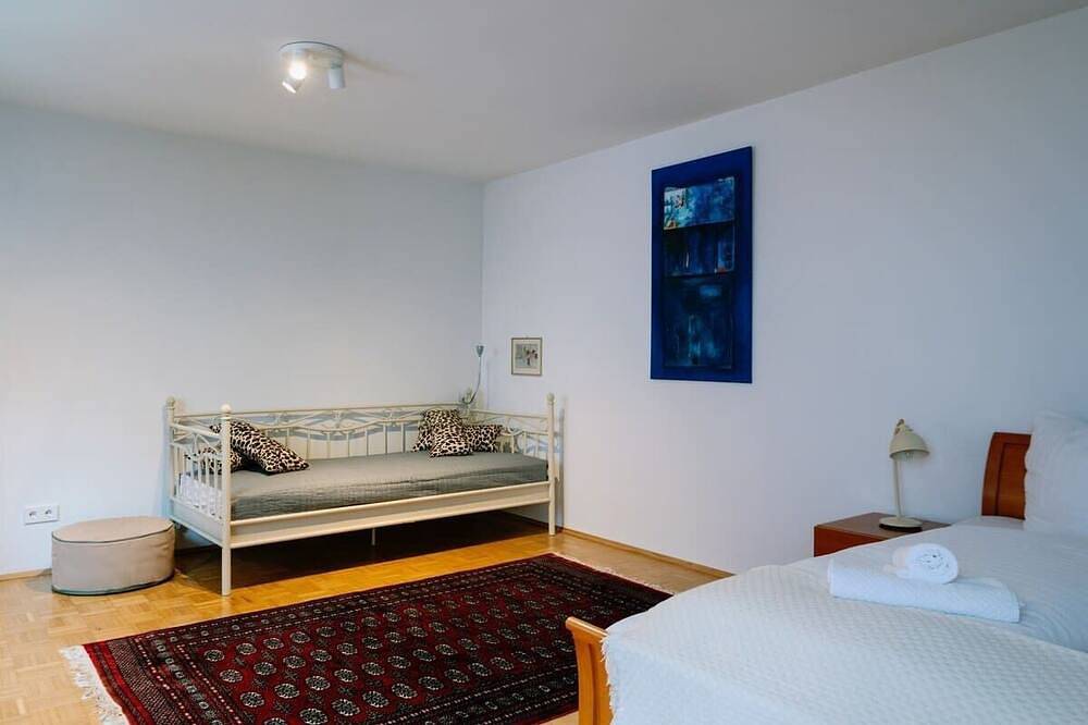 Ganze Wohnung, Stilvolle Altbauwohnung beim Lindentor in Memmingen, Bayerisch Schwaben