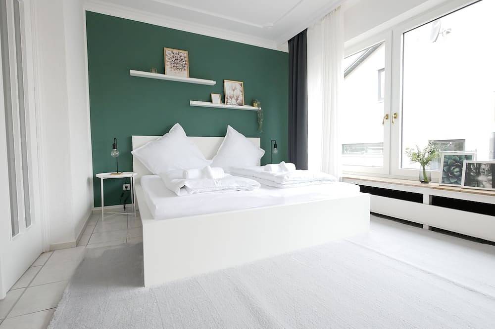 Ganze Wohnung, 110m², Dachterrasse, zentral in Paderborn, Nordrhein-Westfalen