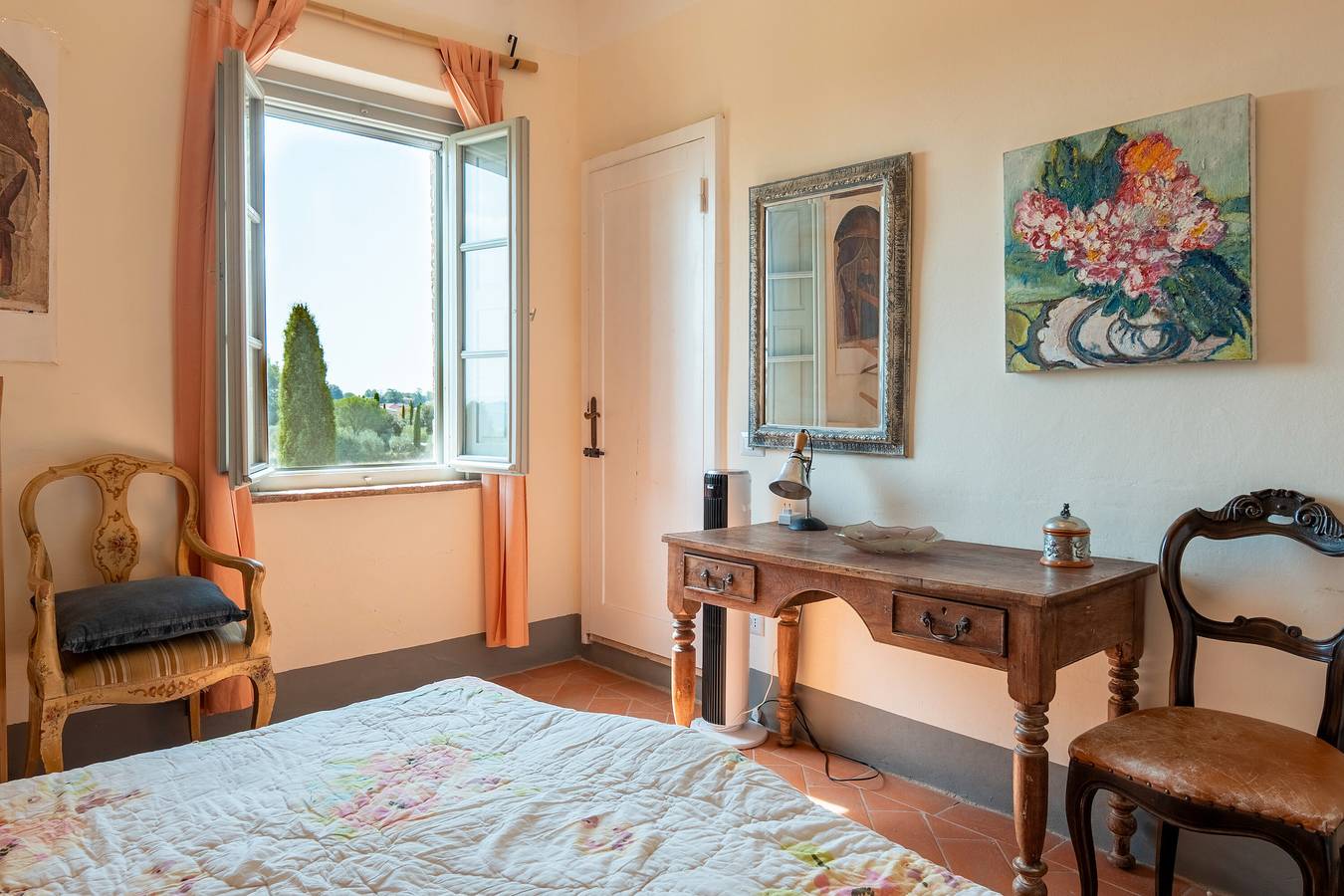 Zimmer 'Queen' mit Balkon, Wlan und Klimaanlage in Sinalunga, Chianti