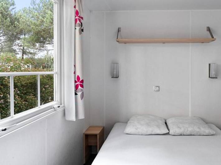 Camping La Croix du Vieux Pont - Mobilhome 6 personnes - Mobil-home | Classic | 3 Ch. | 6 Pers. | Terrasse Simple | 1 Sdb in Berny-Rivière, Aisne
