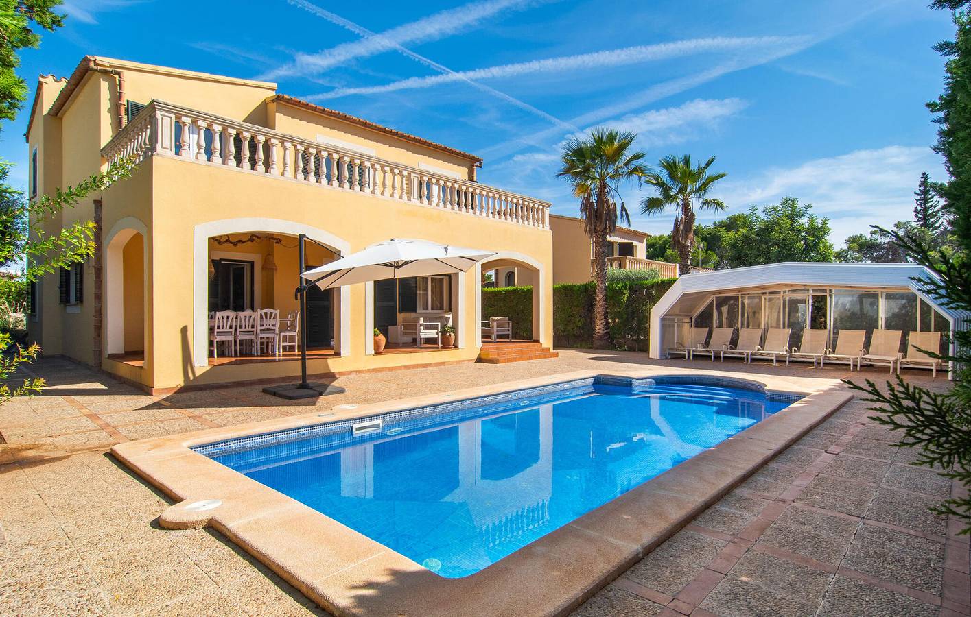 Retiro junto al mar con piscina y terraza cerca de Sa Ràpita in Sa Ràpita, Campos