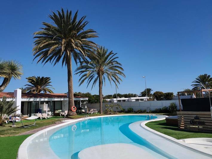 Bungalow voor 3 personen, with tuin and zwembad as well as uitzicht in Playa del Inglés