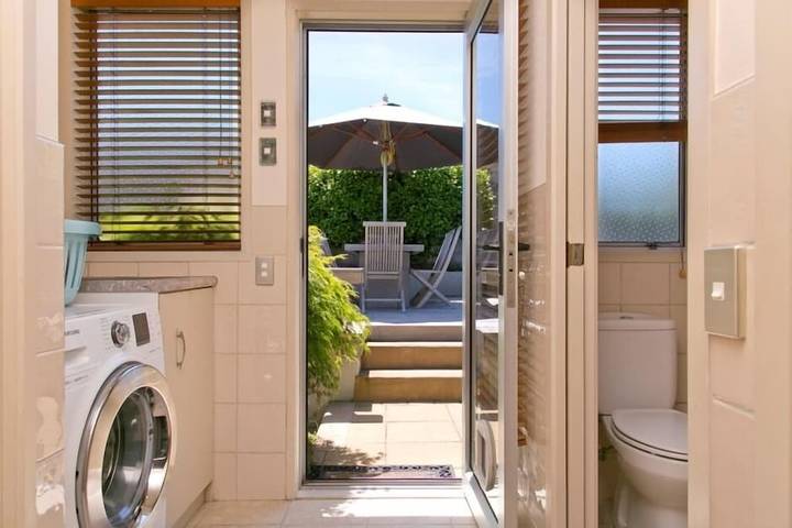 Holiday home for 8 people, with hot tub and garden in Waikato