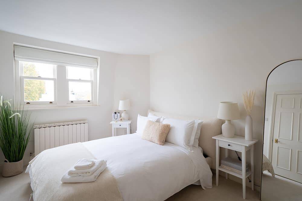 Entire apartment, Luxurious Knightsbridge Single Floor Penthouse + 4 Bedrooms + Large Roof Patio in Kensington and Chelsea, London