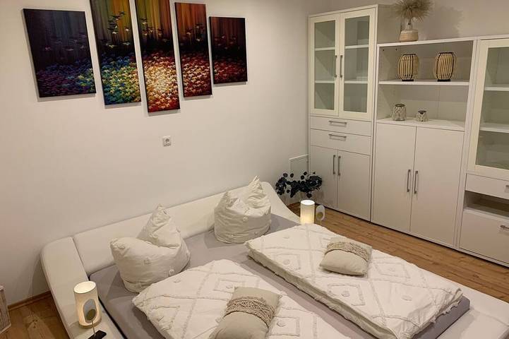 Ferienwohnung für 6 Personen, mit Terrasse und Garten in Lauscha - 4