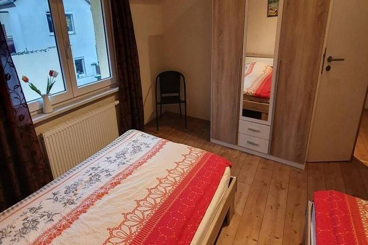 Gästehaus Alte Küferei - Ferienhaus, 3 Schlafräume, W-Lan kostenlos in Dienheim, Landkreis Mainz-Bingen