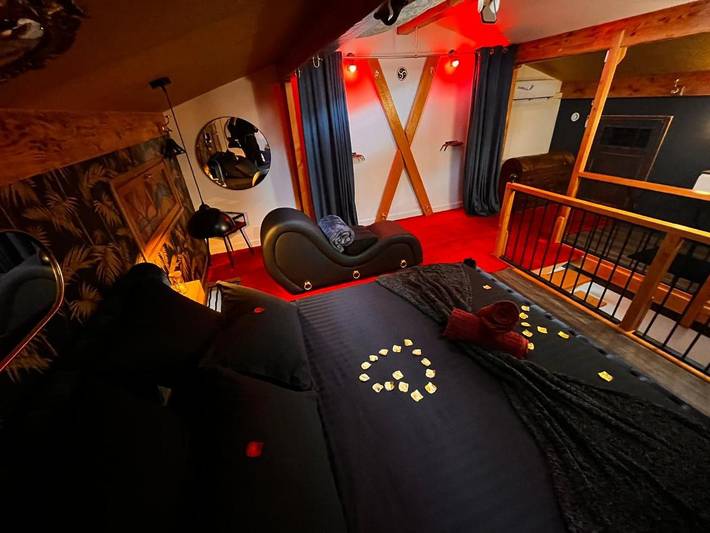 Gîte pour 2 personnes, avec jardin ainsi que vue et piscine à Congénies - 3