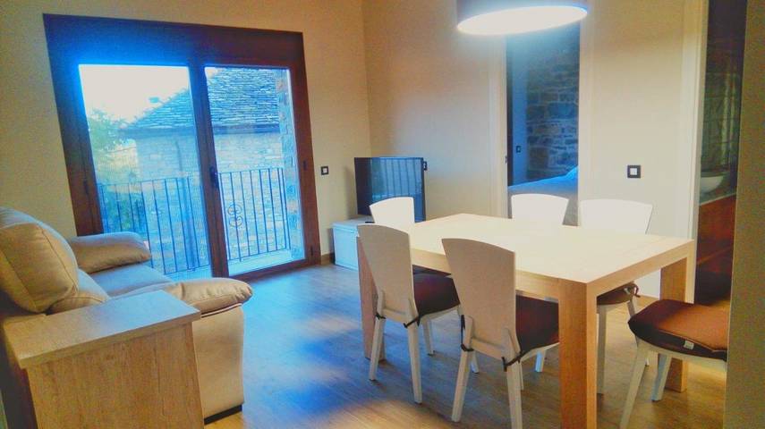 Gîte pour 2 personnes, avec vue et terrasse à Aínsa - 4