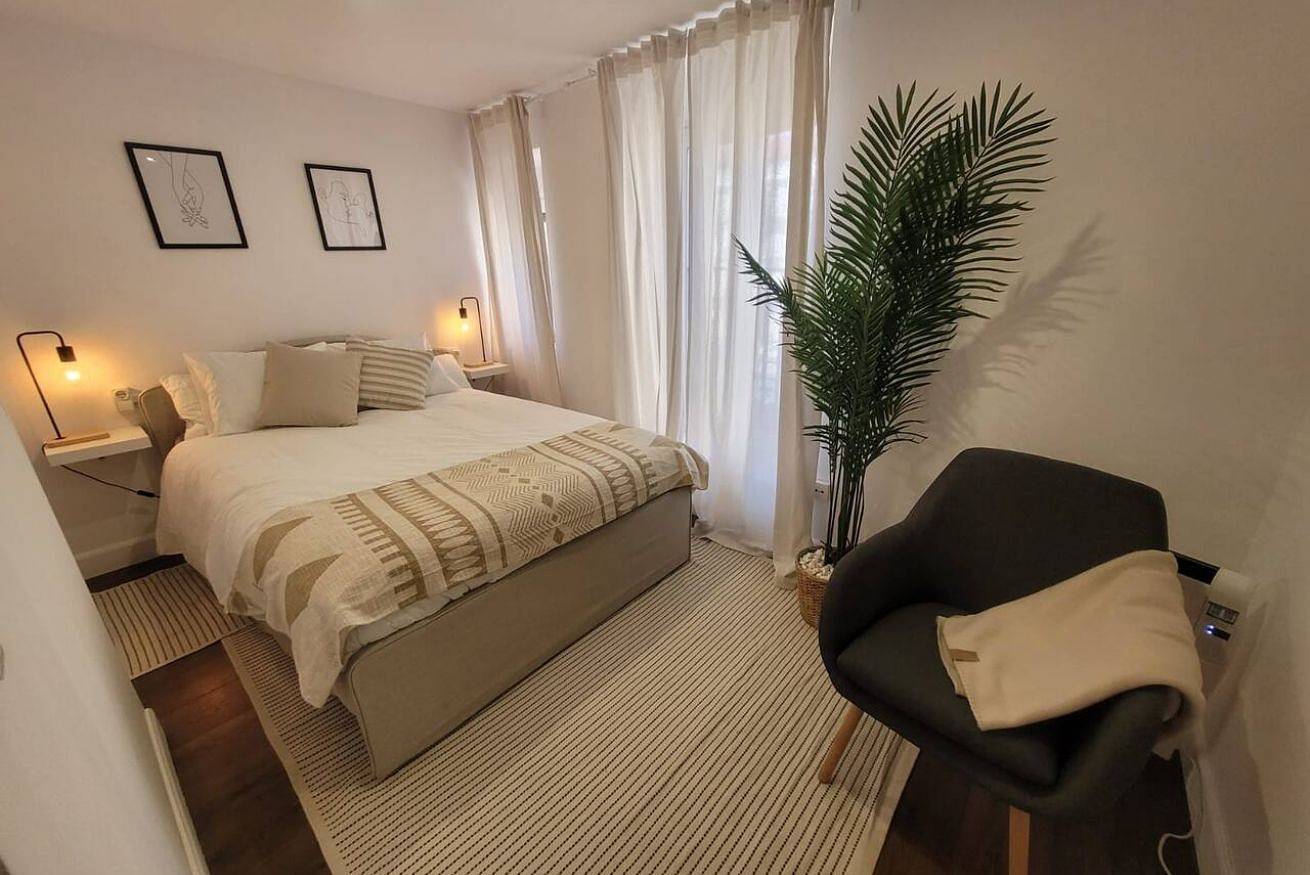 Apartamento entero, Apartamento frente al mar con vistas al agua, Wi-Fi y cocina completa in Laredo, Costa de Cantabria