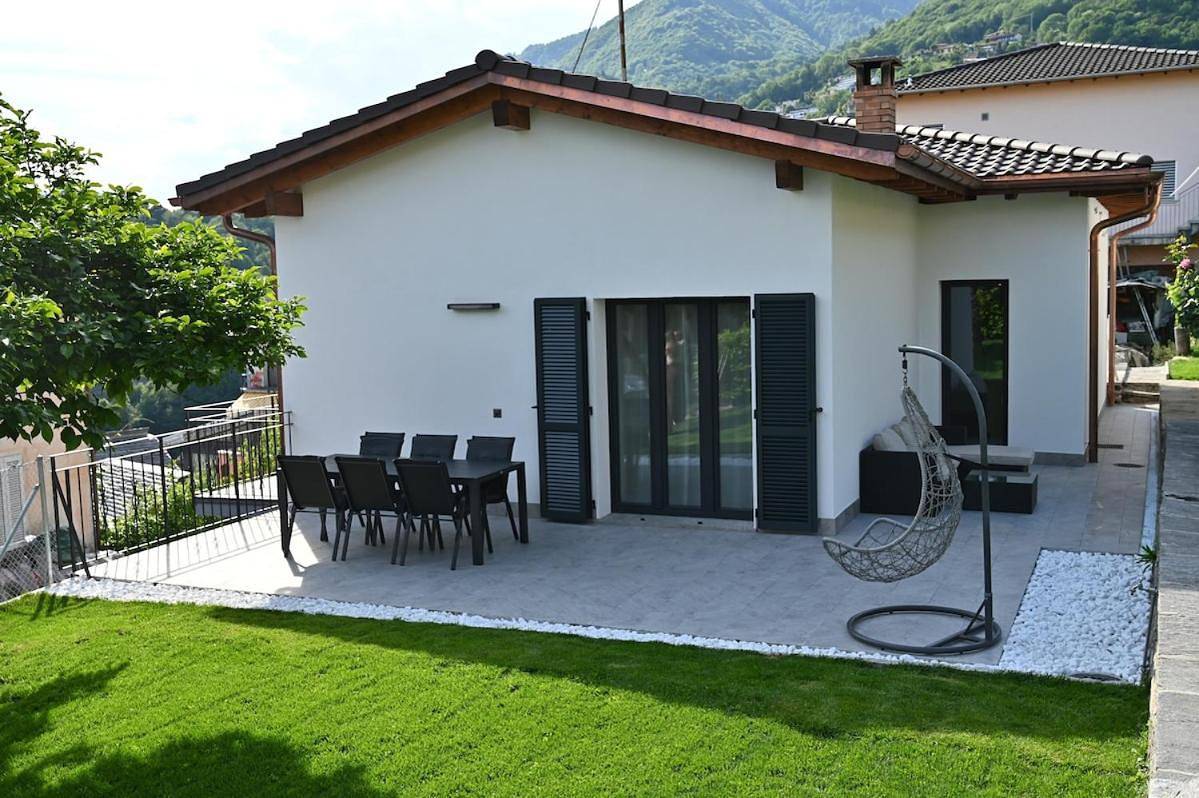 Ganze Wohnung, Vacanza immersa nella pace tra Locarno & Valle Verzasca in Gordola, Tessiner Alpen