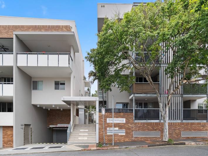 Vacation rental for 4 people, with pool and balcony/terrace in Brisbane