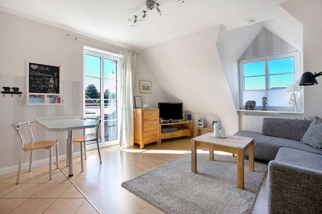 Ganze Wohnung, Ferienwohnung 'Polzin' mit Balkon und Wi-Fi in Büsumer Deichhausen, Dithmarschen
