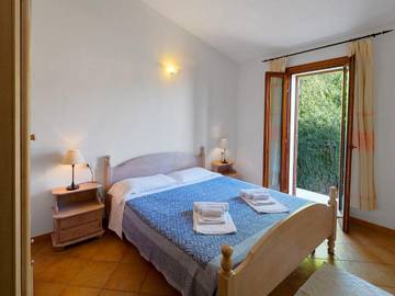 Gîte pour 5 personnes, avec balcon à Badesi