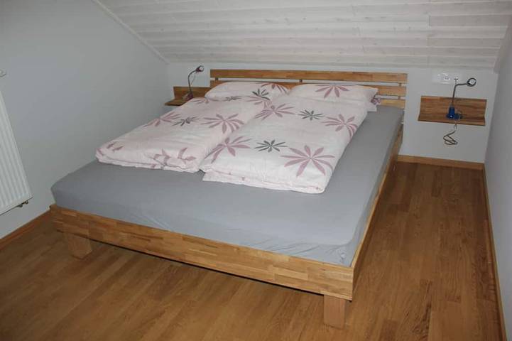 Ferienwohnung für 4 Personen, mit Terrasse und Garten sowie Sauna in Königsfeld (Oberfranken) - 2