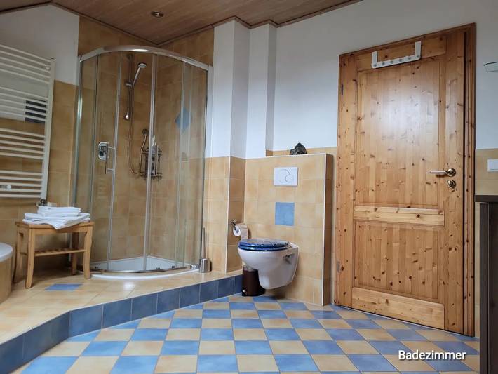 Entire apartment, Holiday Apartment "Rudis" with Private Terrace, 2 Balconies & Wi-Fi in Kirchham, Bayerische Golf und Thermenland