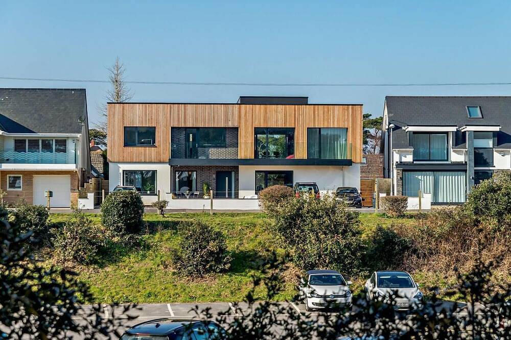 1 Bed in Christchurch in Mudeford, Christchurch