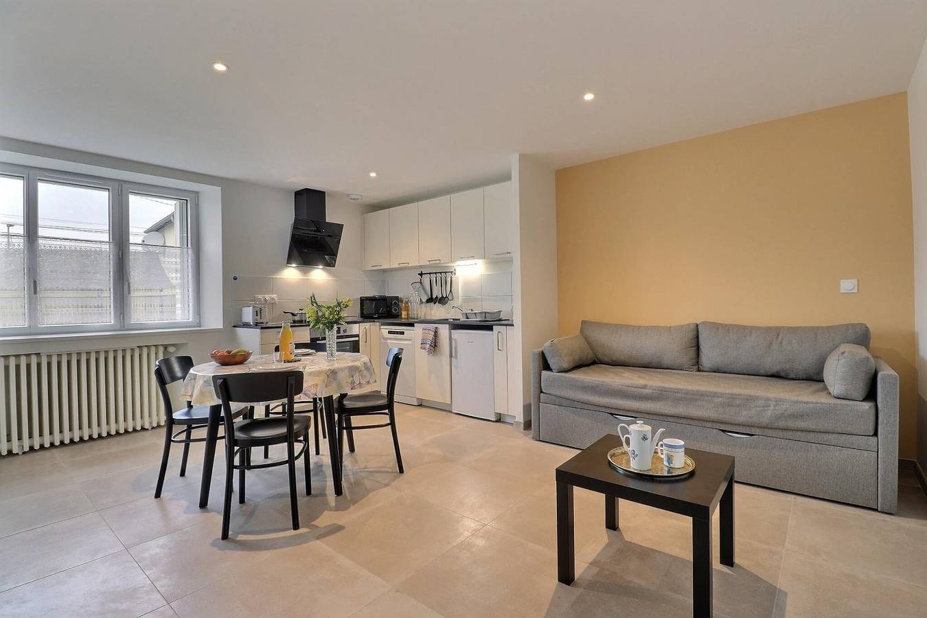 Côté Cour in Chavagne, Région de Rennes