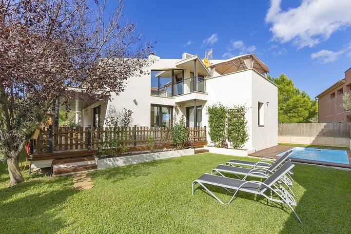 Ferienhaus für 7 Personen, mit Balkon und Whirlpool sowie Terrasse und Garten auf Mallorca Norden - 2