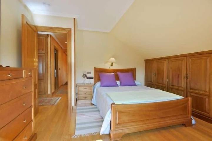 Casa rural (alquiler íntegro) El Pongallin para 12 personas in Sevares, Piloña