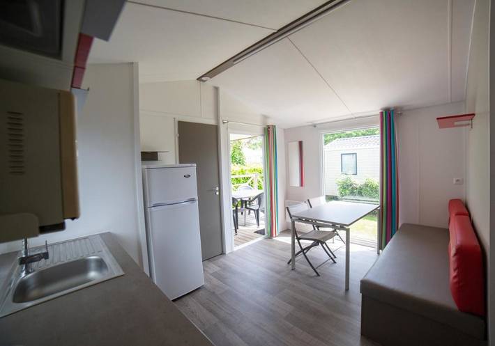 Camping für 4 Personen, mit Whirlpool und Terrasse sowie Garten und Pool in Bénodet - 3