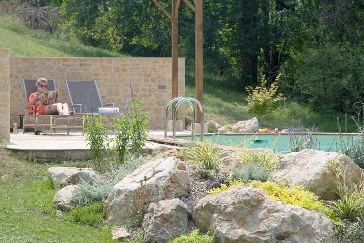 Location de vacances pour 8 personnes, avec sauna et jardin ainsi que piscine et jacuzzi, animaux acceptés à Auriac-du-Périgord - 4