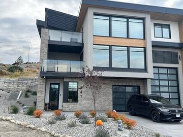 Cottage pour 2 personnes, avec vue sur le lac et vue ainsi que terrasse et jardin à Kelowna