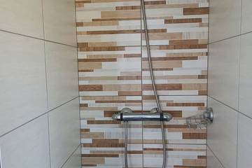 Chalet pour 6 Personnes dans Yèvres, Région de Châteaudun, Photo 4