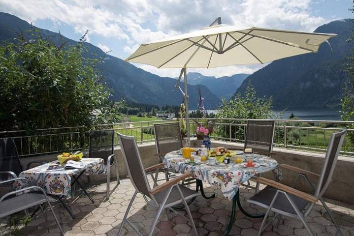 Ferienhaus für 8 Personen, mit Ausblick und Seeblick sowie Garten, mit Haustier im Salzkammergut - 2