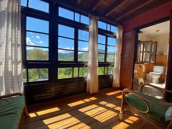 Casa rural para 5 personas, con vistas y jardín, Se admiten mascotas en Parres - 3